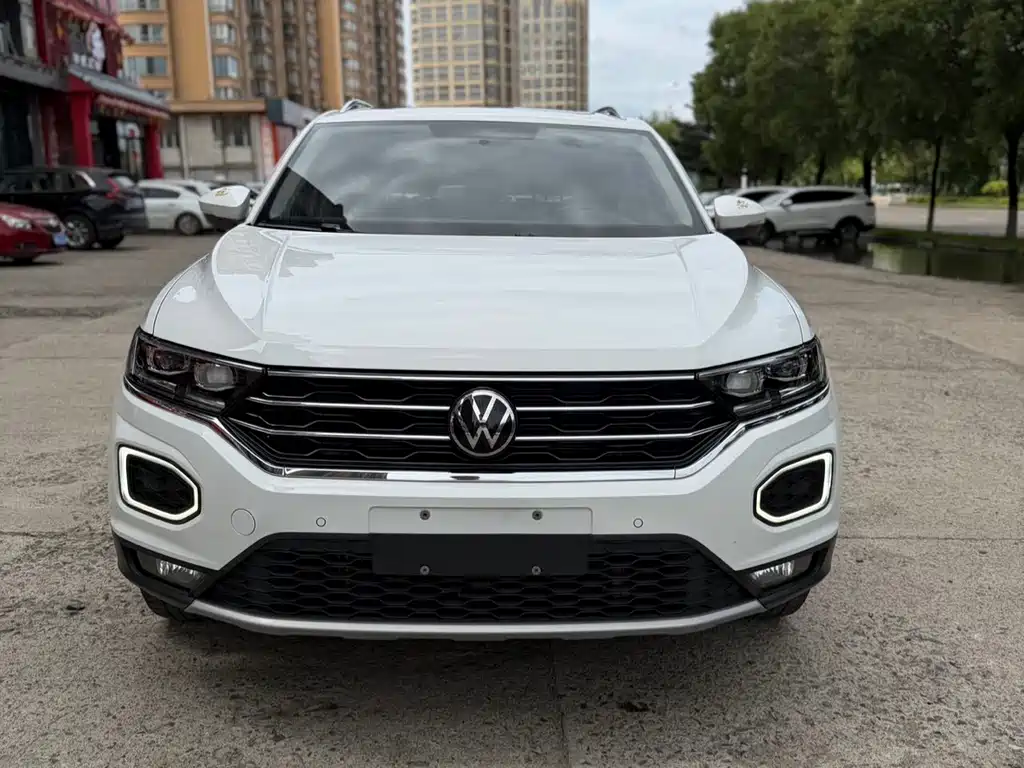 Volkswagen T-Roc — фото 2