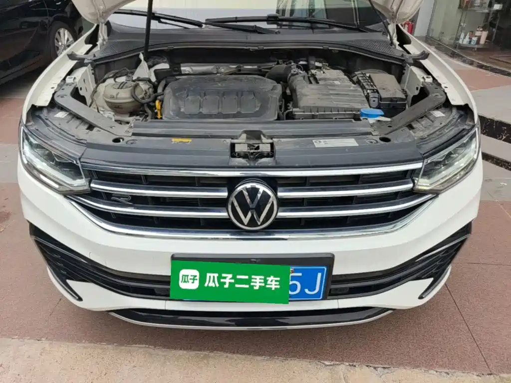 Volkswagen Tiguan L — фото 20