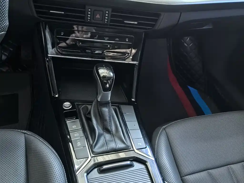 Volkswagen Passat — фото 9
