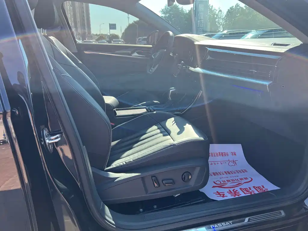 Volkswagen Passat — фото 10