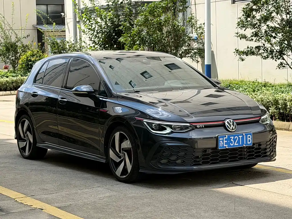 Volkswagen Golf GTI — фото 3