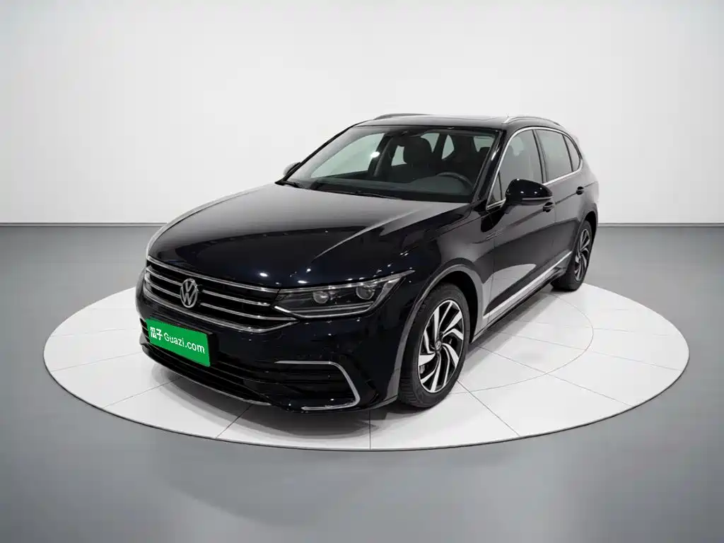 Volkswagen Tiguan L — фото 2