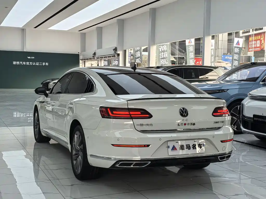Volkswagen CC — фото 15