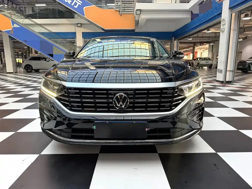 Volkswagen Passat — фото 2