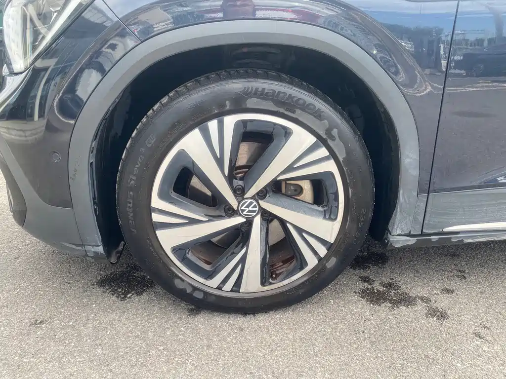 Volkswagen ID.6 Crozz — фото 13