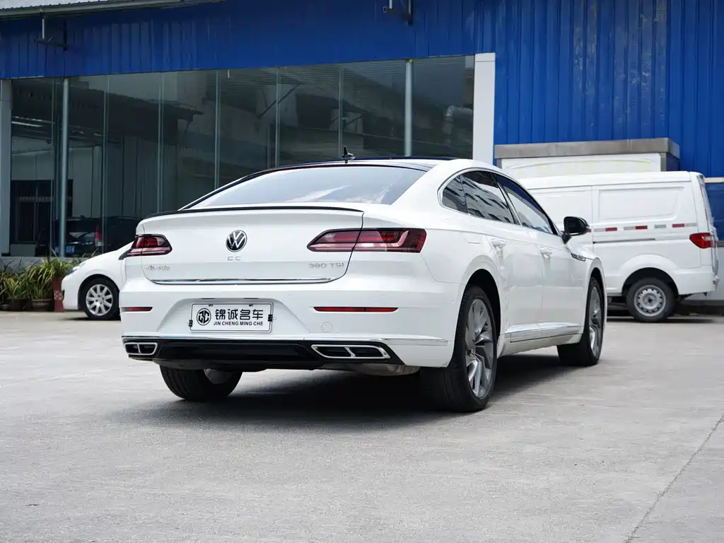 Volkswagen CC — фото 9