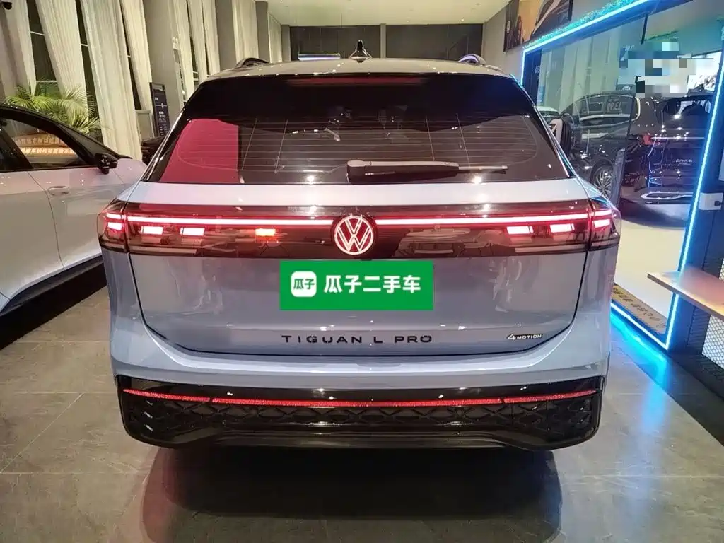 Volkswagen Tiguan L — фото 5