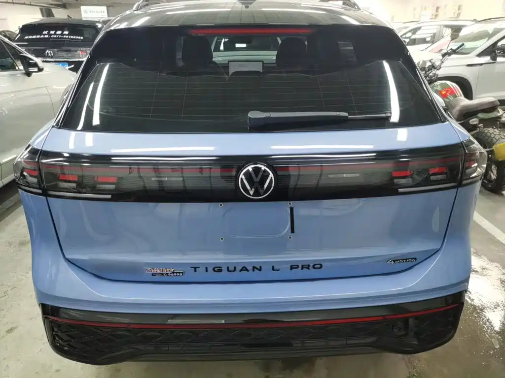 Volkswagen Tiguan L — фото 4