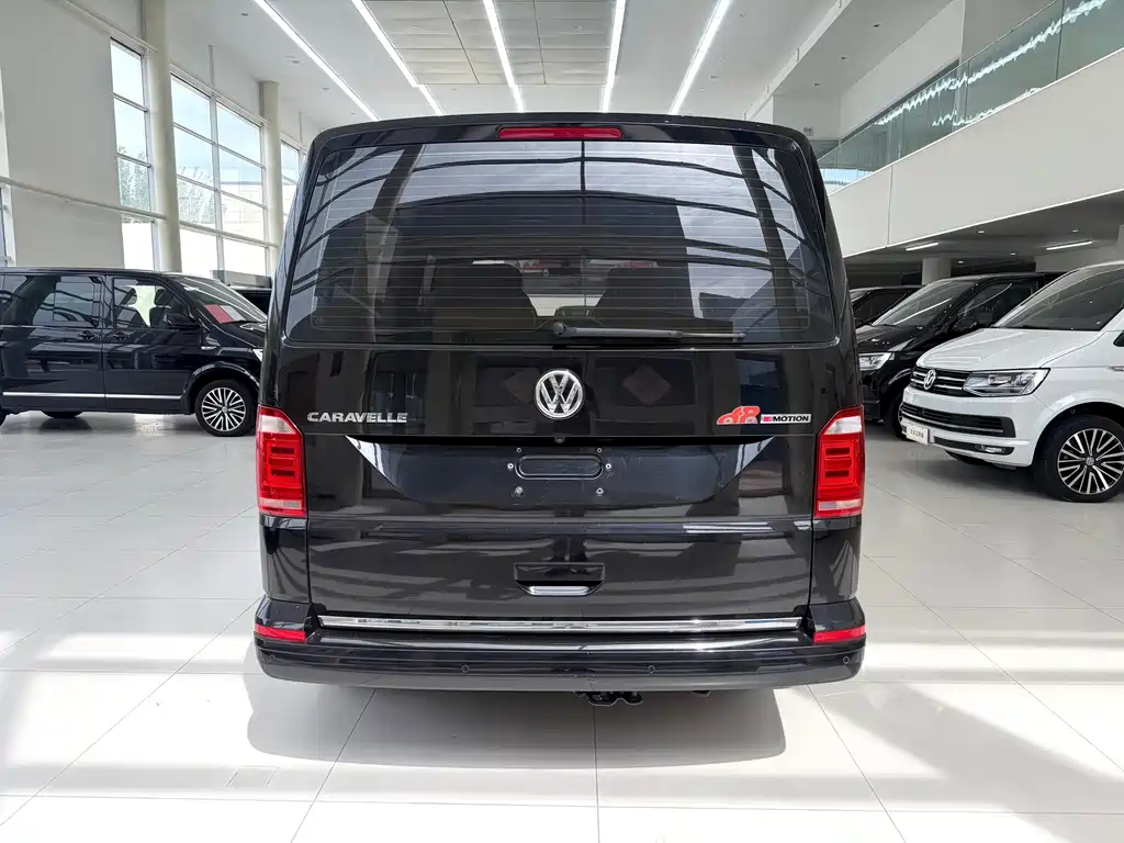 Volkswagen Caravelle — фото 6