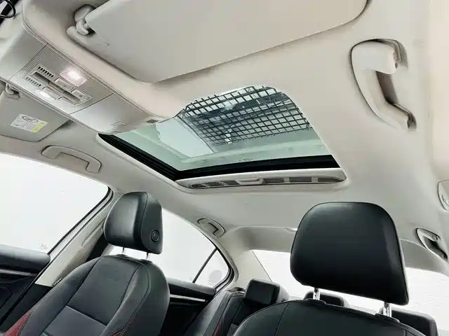 Volkswagen Bora — фото 9