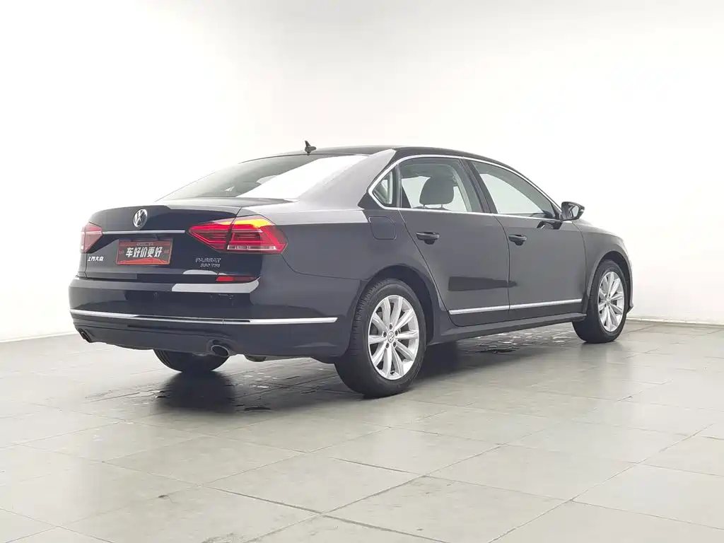 Volkswagen Passat — фото 2