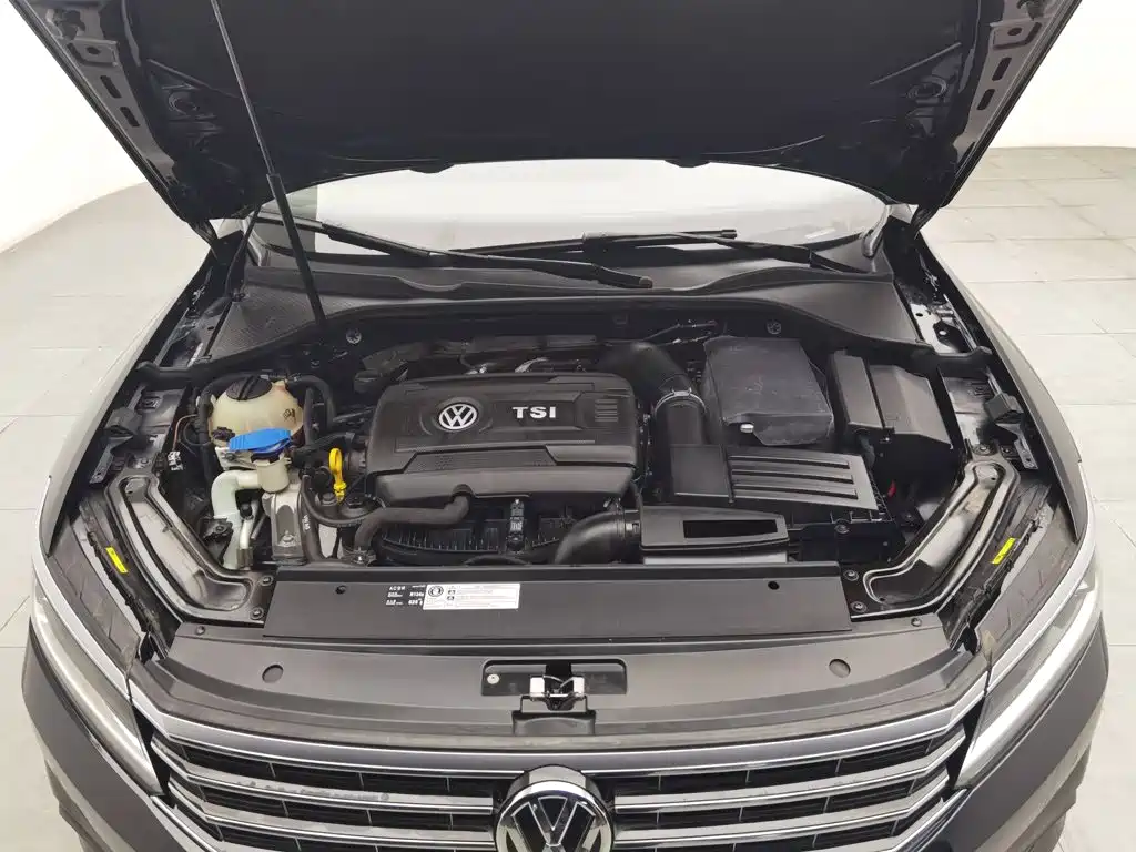 Volkswagen Passat — фото 6