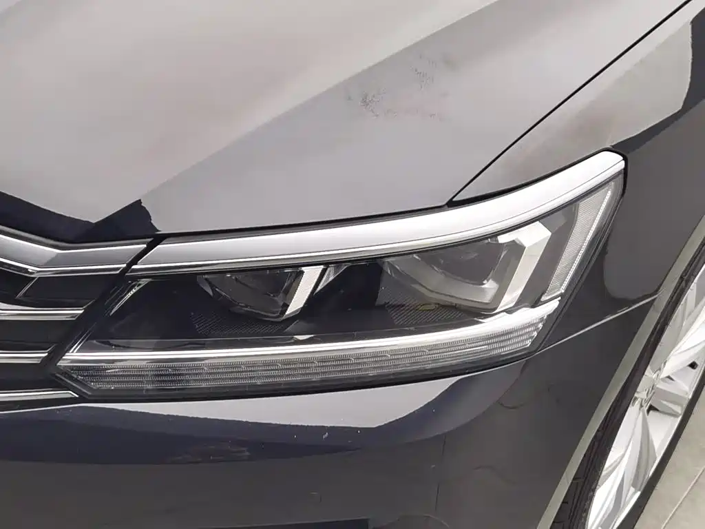 Volkswagen Passat — фото 7