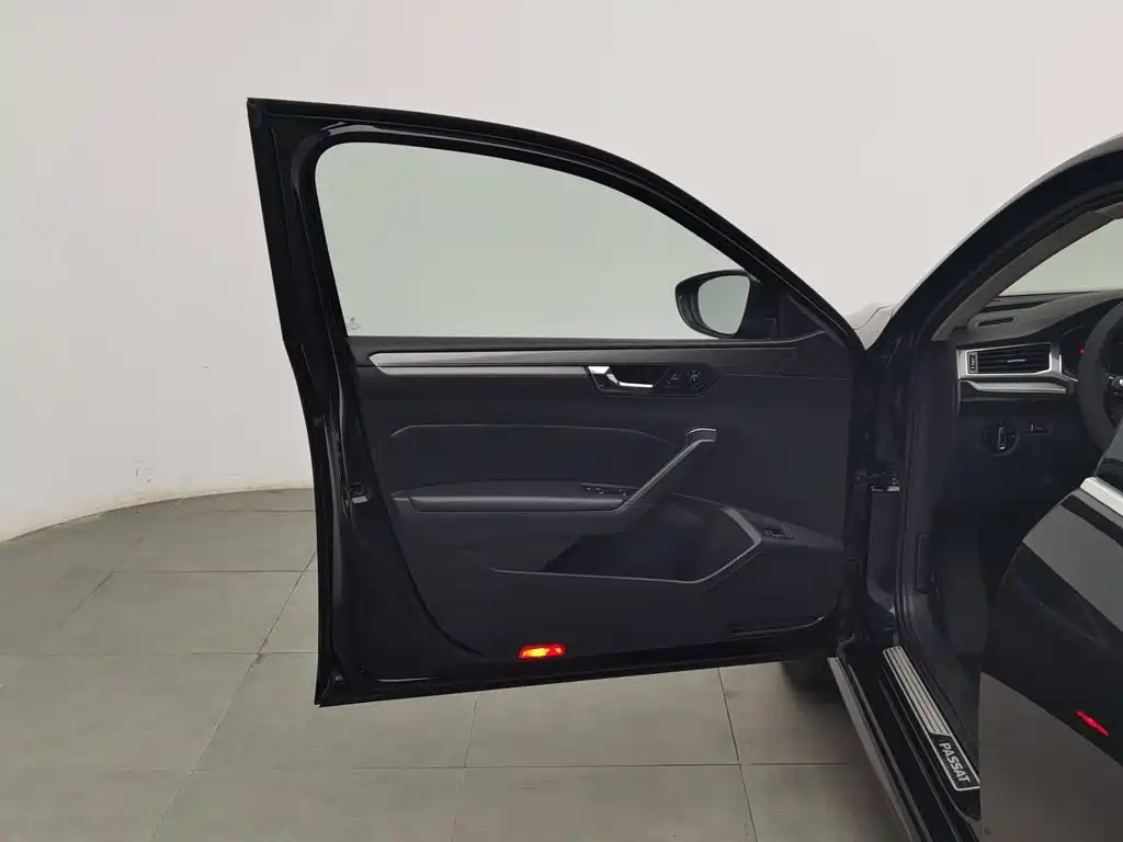 Volkswagen Passat — фото 8