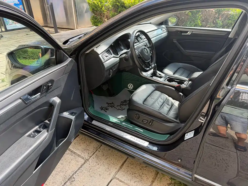 Volkswagen Passat — фото 8
