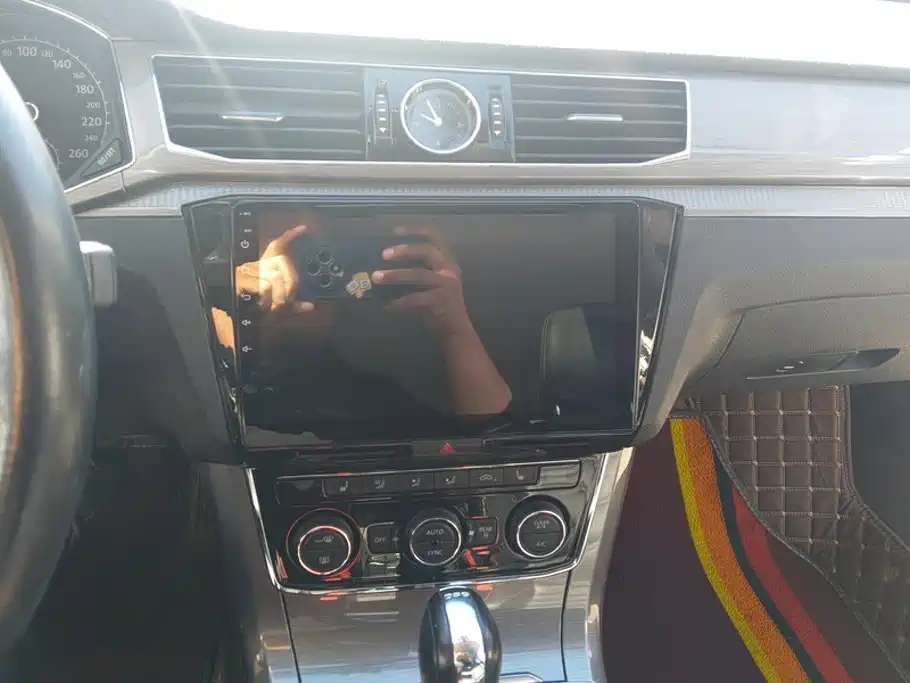 Volkswagen Passat — фото 13