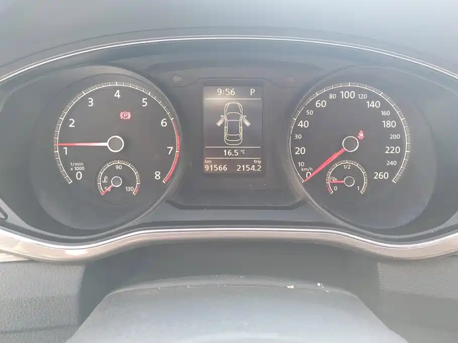 Volkswagen Passat — фото 14