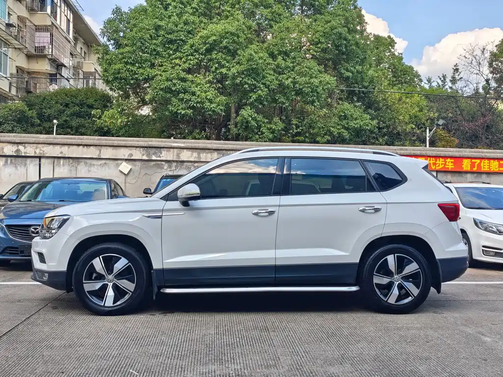 Volkswagen Tharu — фото 3