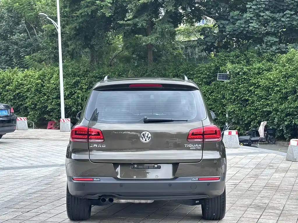 Volkswagen Tiguan — фото 5
