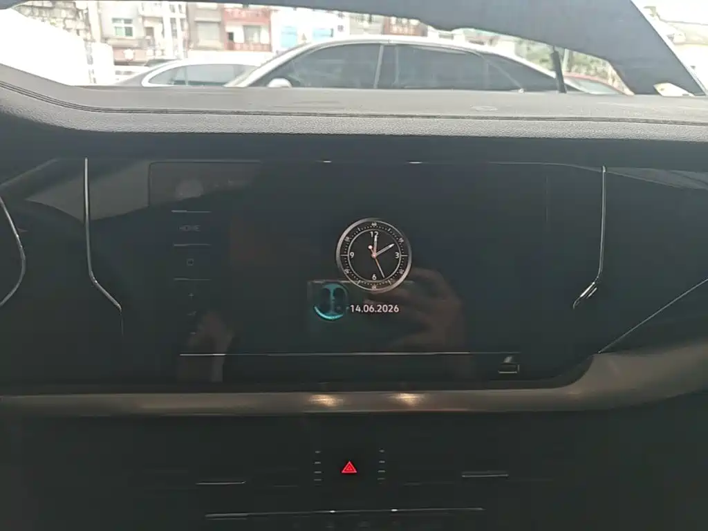 Volkswagen Passat — фото 13