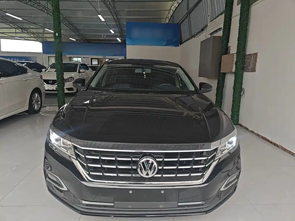 Volkswagen Passat — фото 3