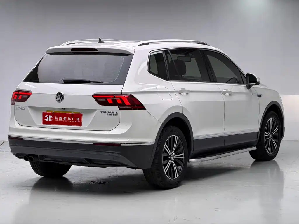 Volkswagen Tiguan L — фото 6