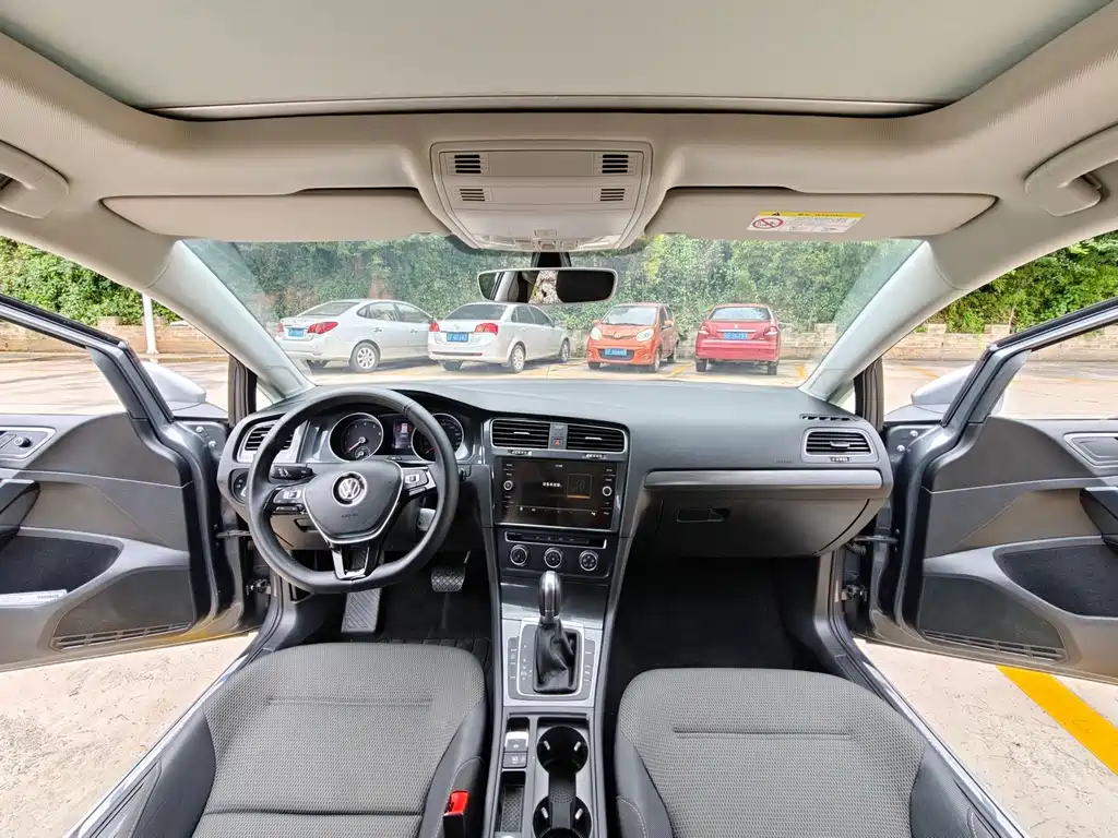 Volkswagen Golf (Import) — фото 14
