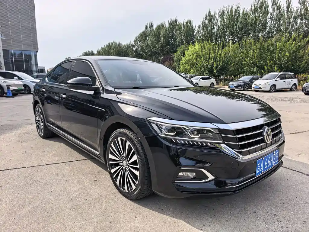 Volkswagen Passat — фото 3