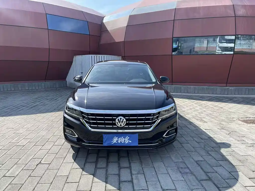 Volkswagen Passat — фото 2