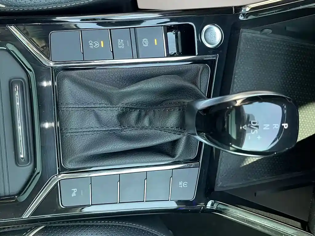 Volkswagen Passat — фото 21