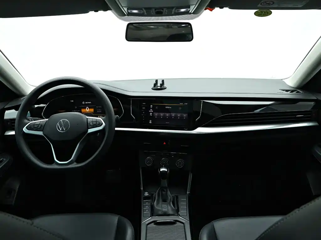 Volkswagen Passat — фото 13