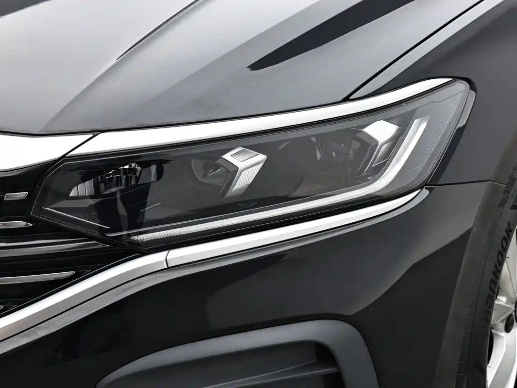 Volkswagen Passat — фото 17