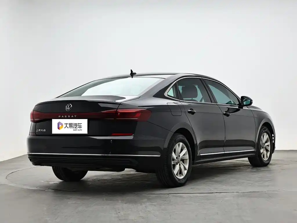 Volkswagen Passat — фото 3