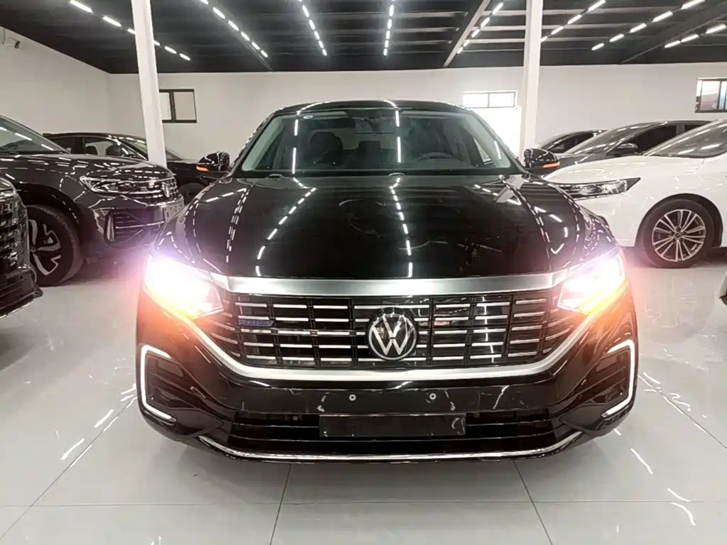 Volkswagen Passat PHEV — фото 3