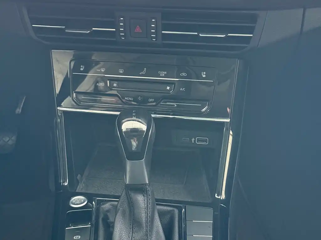 Volkswagen Passat — фото 9