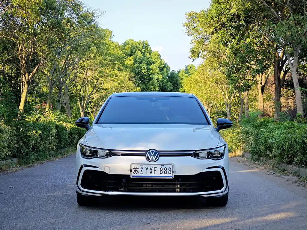 Volkswagen Golf — фото 2