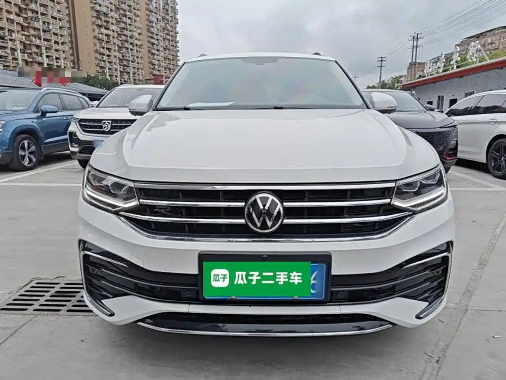 Volkswagen Tiguan L — фото 3
