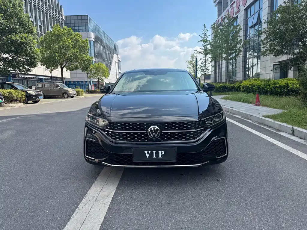 Volkswagen Passat — фото 3