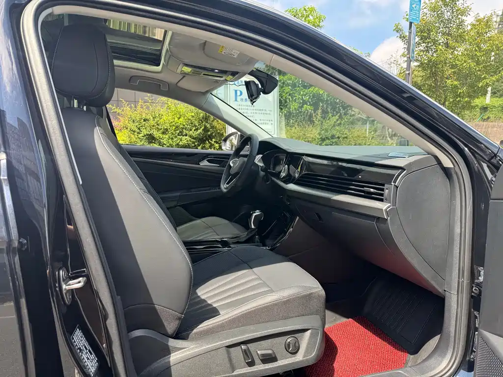 Volkswagen Passat — фото 8