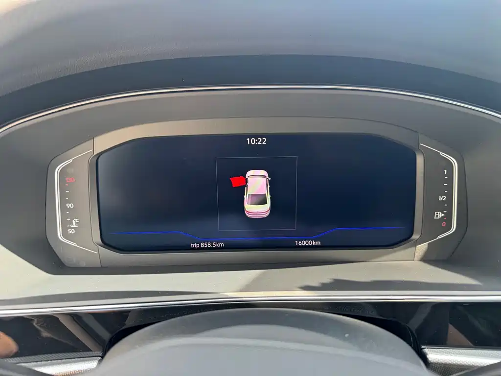 Volkswagen Passat — фото 10
