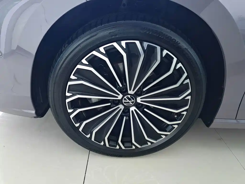 Volkswagen Passat — фото 2