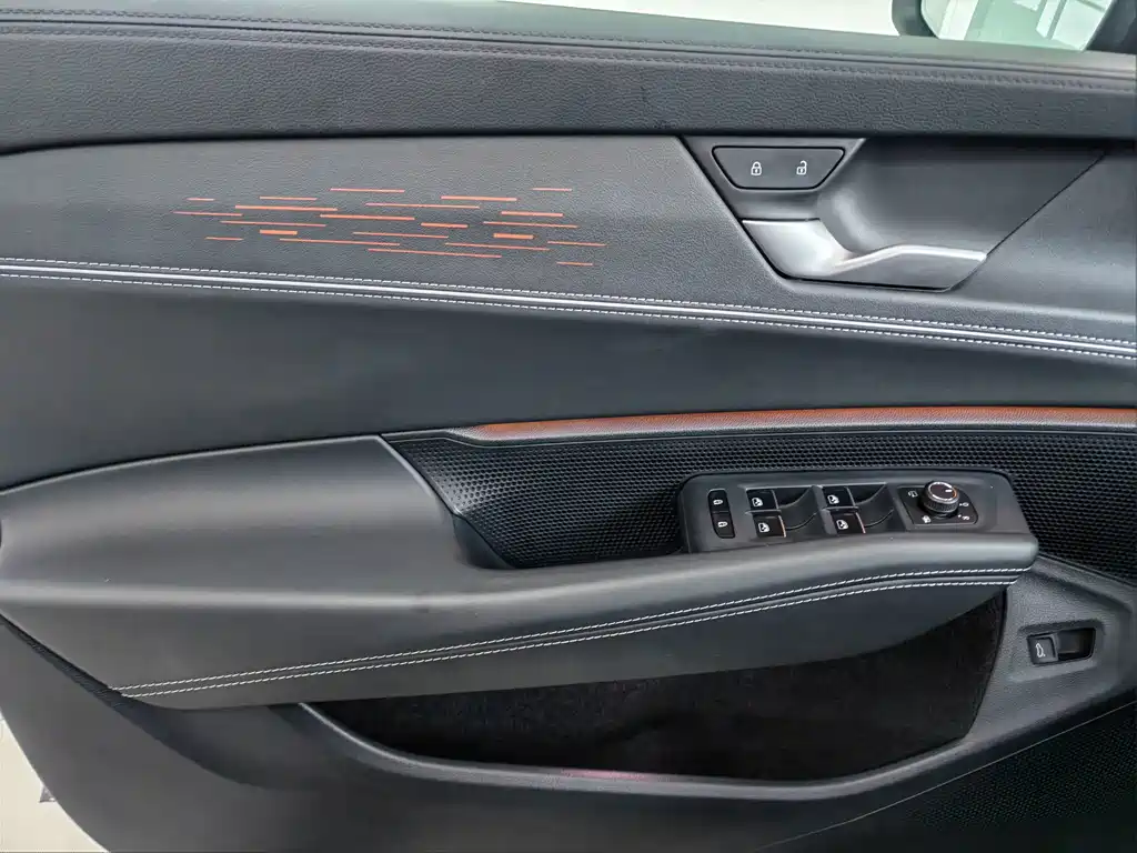 Volkswagen Passat — фото 5