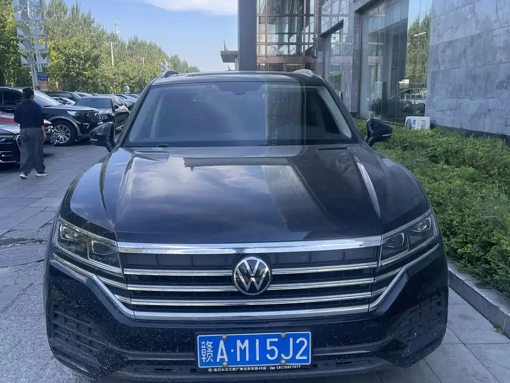 Volkswagen Touareg — фото 4