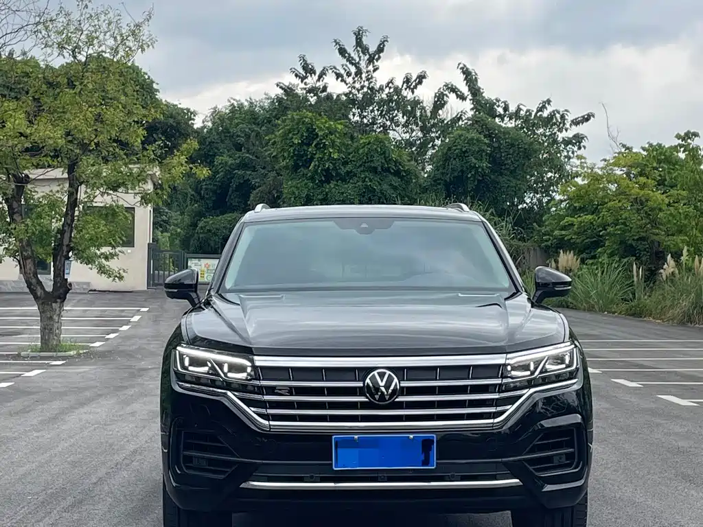 Volkswagen Touareg — фото 2