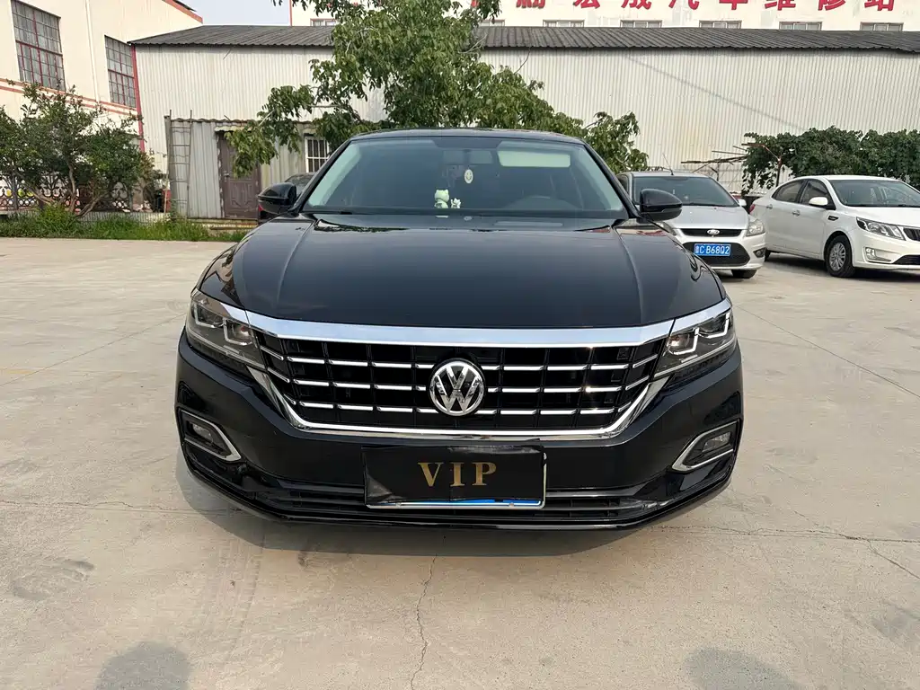 Volkswagen Passat — фото 3
