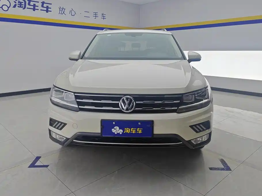 Volkswagen Tiguan L — фото 2
