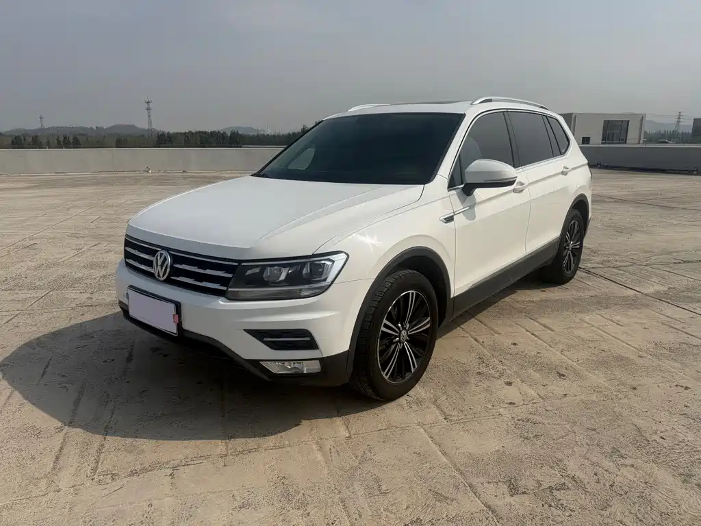 Volkswagen Tiguan L