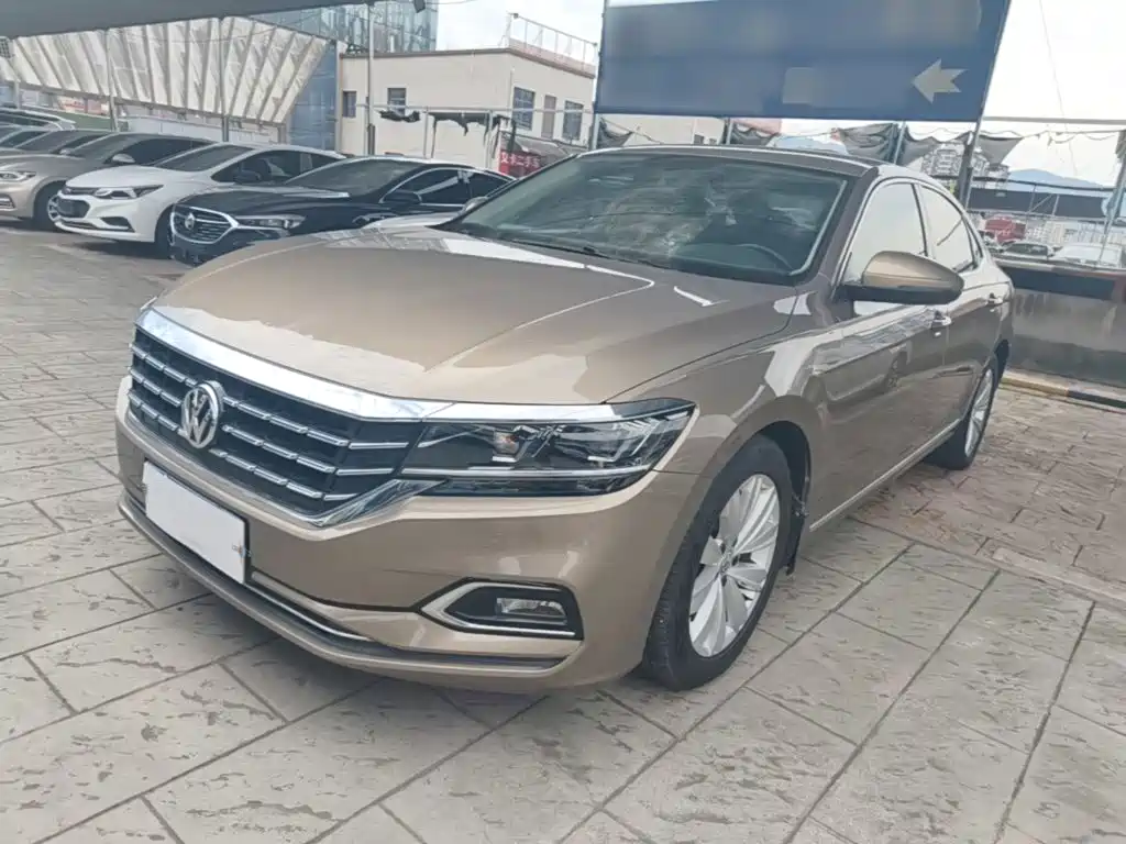 Volkswagen Passat — фото 2