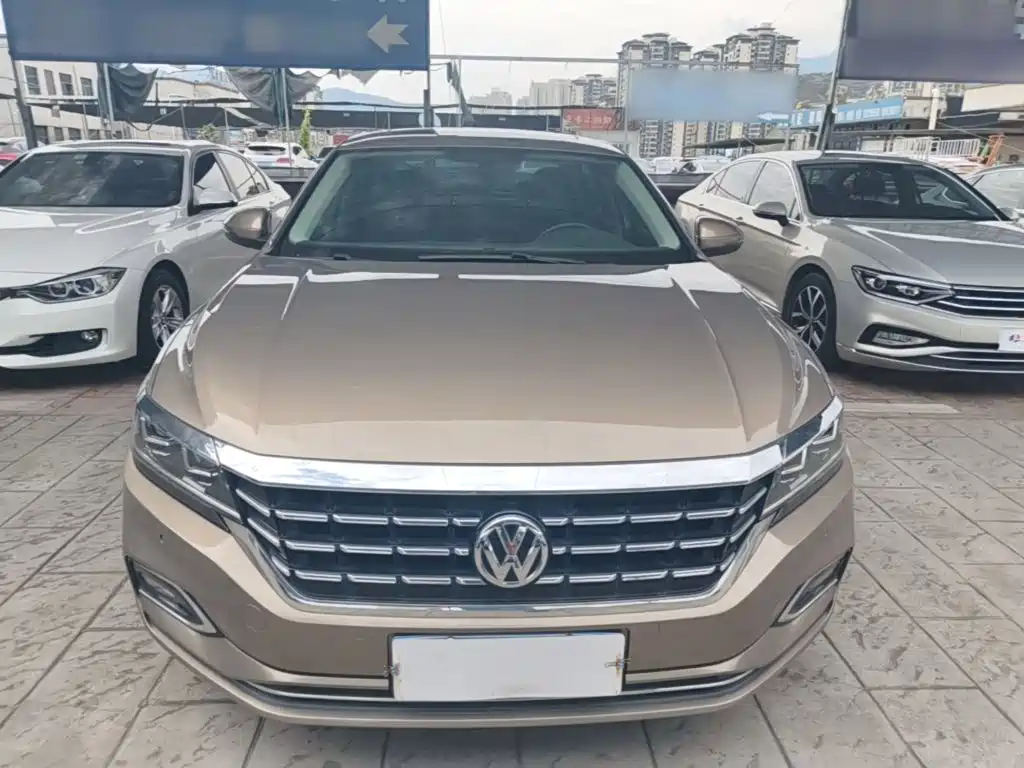 Volkswagen Passat — фото 3
