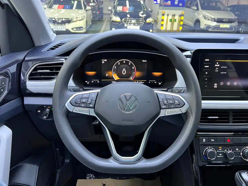 Volkswagen Tharu — фото 5